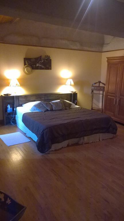 La Pigario Bed & Breakfast Lisle-sur-Tarn Стая снимка
